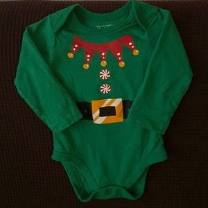 ✅ Christmas Onesie (6-9 months)